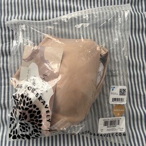 NWT Kindred Bravely Sublime contour maternity and nursing bra